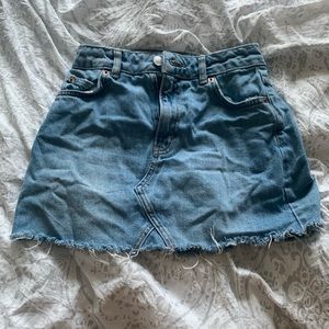 TOPSHOP denim mini skirt perfect for petite!
